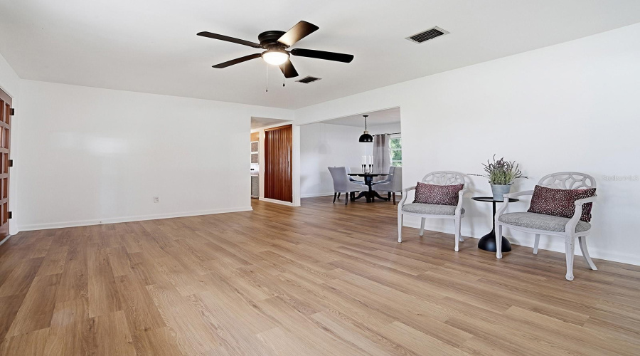 Mount Dora, Florida 32757, 2 Bedroom Bedrooms, ,1 Bathroombathrooms,Residential,For Sale,Southland,0,Mfrg5115951