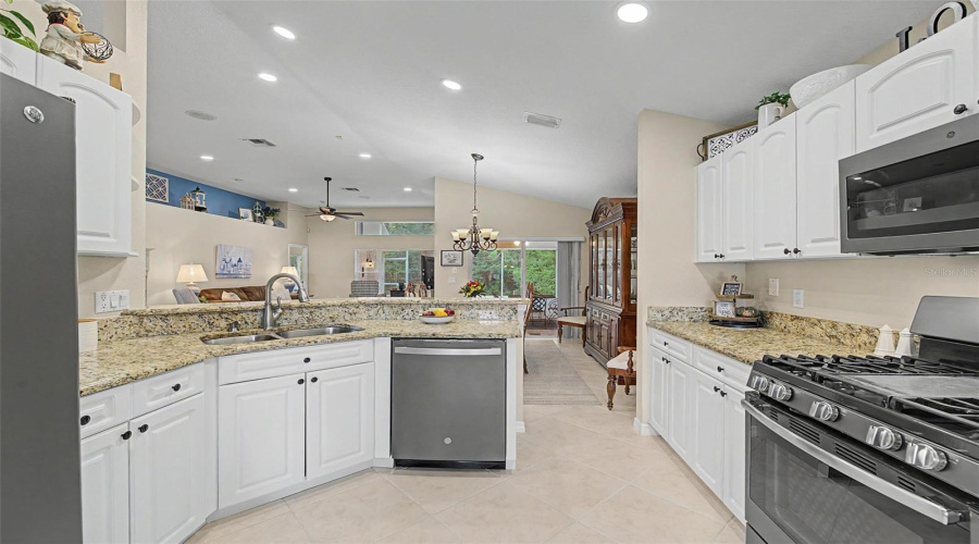 New Port Richey, Florida 34655, 3 Bedroom Bedrooms, ,2 Bathroombathrooms,Residential,For Sale,Orchardgrove,0,Mfrtb8541668