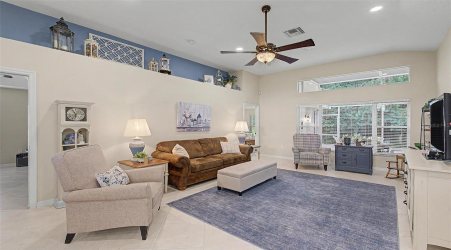 Open Living Area, Conservation View