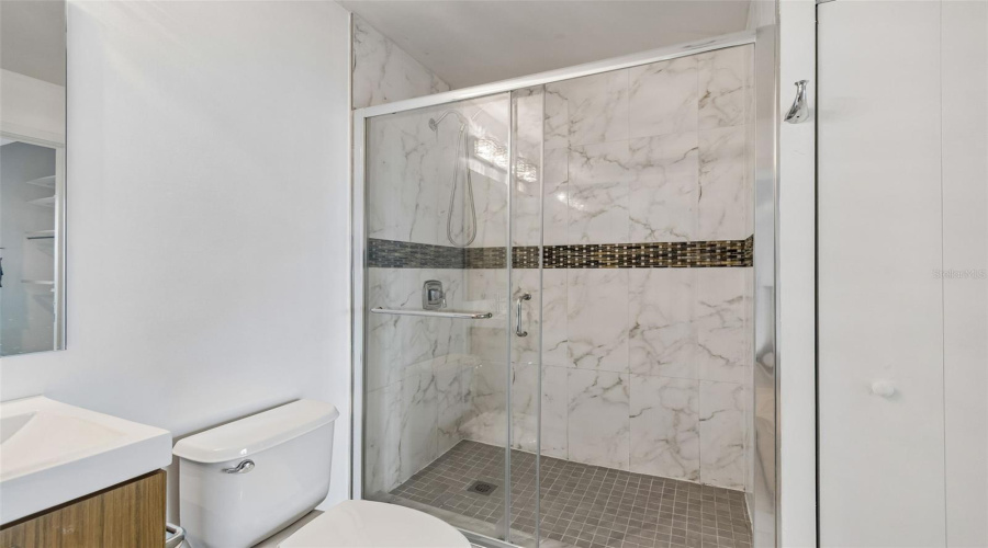 Tampa, Florida 33602, 1 Bedroom Bedrooms, ,1 Bathroombathrooms,Residential,For Sale,Ashley,0,Mfrtb8531914