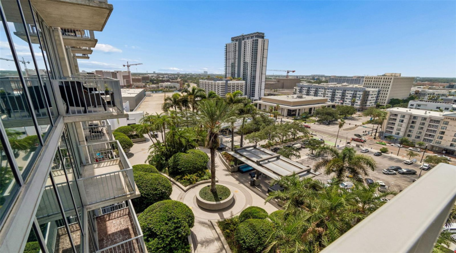 Tampa, Florida 33602, 1 Bedroom Bedrooms, ,1 Bathroombathrooms,Residential,For Sale,Ashley,0,Mfrtb8531914