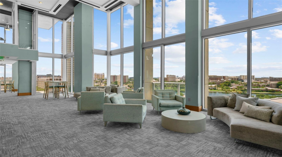Tampa, Florida 33602, 1 Bedroom Bedrooms, ,1 Bathroombathrooms,Residential,For Sale,Ashley,0,Mfrtb8531914