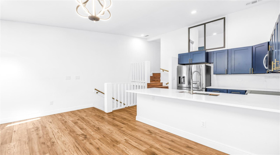 Dining/Kitchen