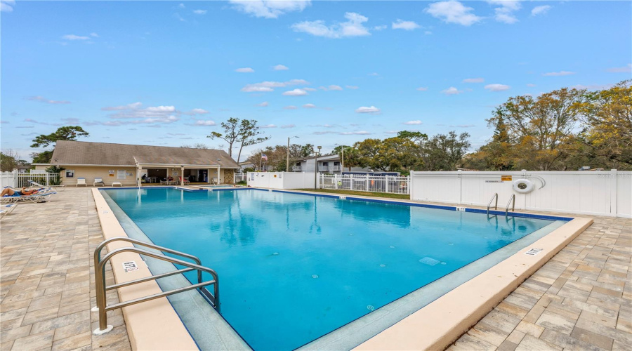 Club House/Pool