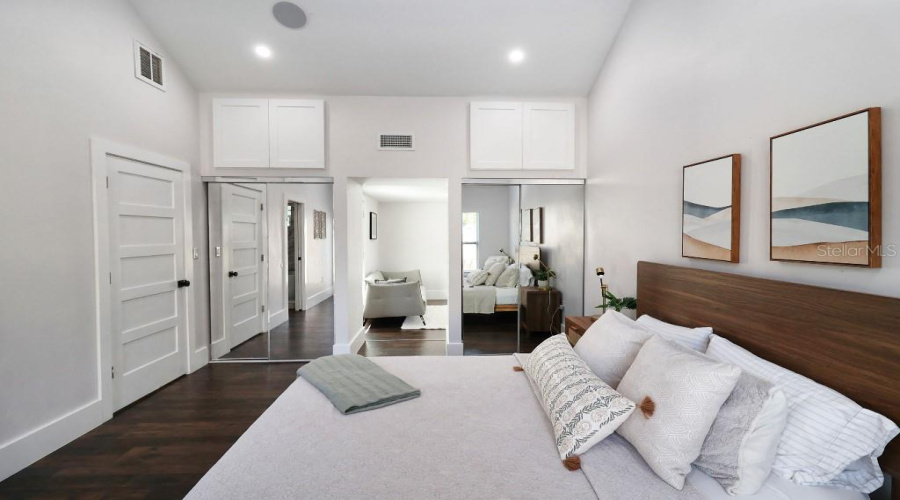 Tampa, Florida 33612, 3 Bedroom Bedrooms, ,2 Bathroombathrooms,Residential,For Sale,18Th,0,Mfrtb8498679