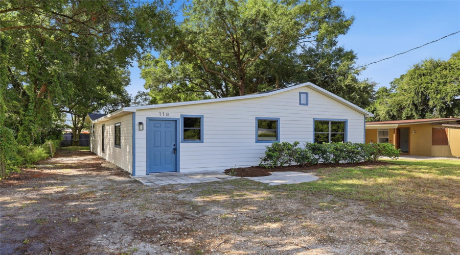 Kissimmee, Florida 34741, 3 Bedroom Bedrooms, ,2 Bathroombathrooms,Residential,For Sale,Court,0,Mfro6436665
