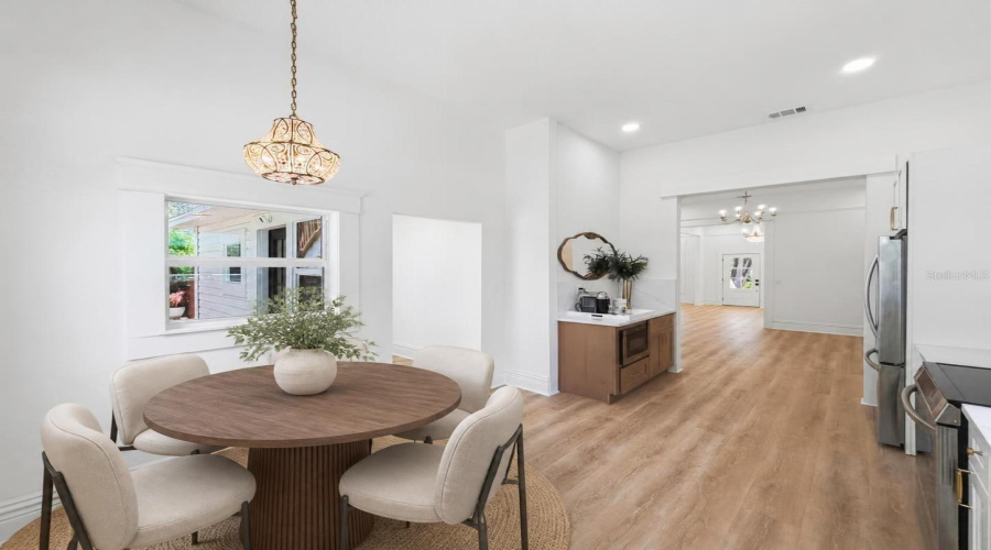 Tampa, Florida 33602, 4 Bedroom Bedrooms, ,3 Bathroombathrooms,Residential,For Sale,Frances,0,Mfrtb8542159