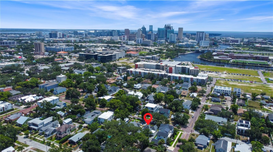 Tampa, Florida 33602, 4 Bedroom Bedrooms, ,3 Bathroombathrooms,Residential,For Sale,Frances,0,Mfrtb8542159