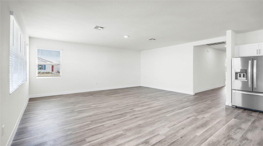 Winter Haven, Florida 33884, 4 Bedroom Bedrooms, ,3 Bathroombathrooms,Residential,For Sale,Hummingbird,0,Mfro6406366