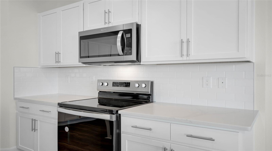 Winter Haven, Florida 33884, 4 Bedroom Bedrooms, ,3 Bathroombathrooms,Residential,For Sale,Hummingbird,0,Mfro6406366