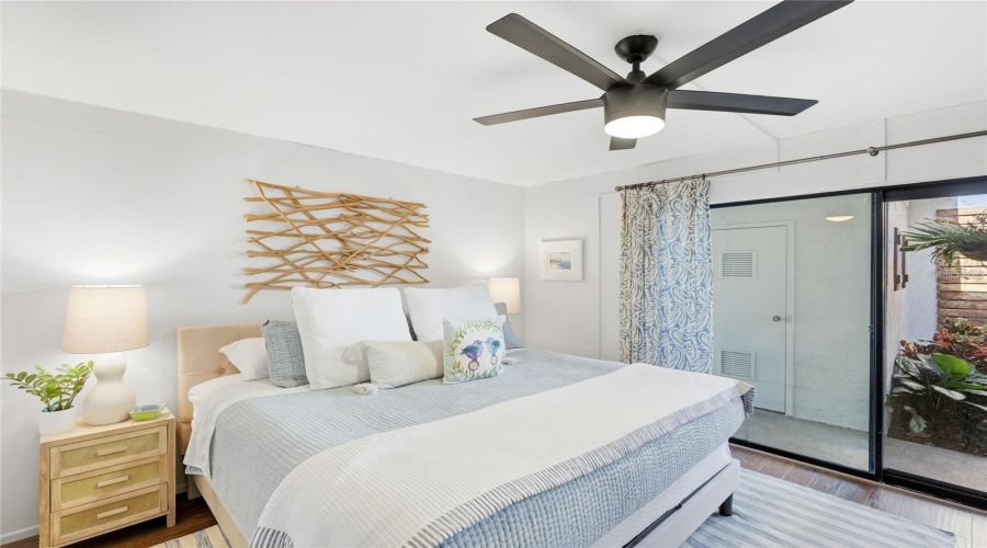 Bradenton, Florida 34210, 2 Bedroom Bedrooms, ,2 Bathroombathrooms,Residential,For Sale,43Rd,0,Mfra4704041