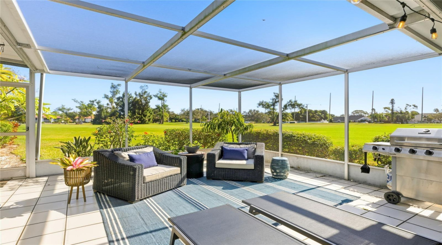Bradenton, Florida 34210, 2 Bedroom Bedrooms, ,2 Bathroombathrooms,Residential,For Sale,43Rd,0,Mfra4704041