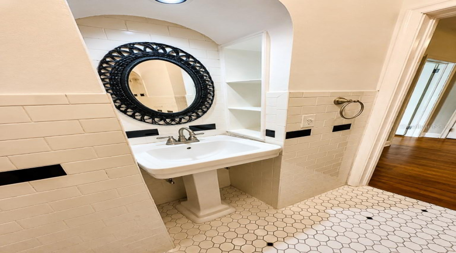 St Petersburg, Florida 33713, 4 Bedroom Bedrooms, ,2 Bathroombathrooms,Residential,For Sale,20Th,0,Mfrtb8531126