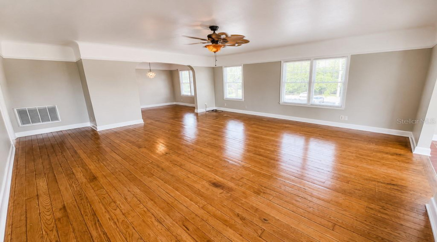 St Petersburg, Florida 33713, 4 Bedroom Bedrooms, ,2 Bathroombathrooms,Residential,For Sale,20Th,0,Mfrtb8531126