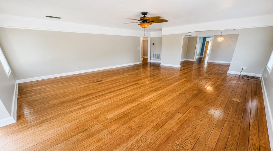 St Petersburg, Florida 33713, 4 Bedroom Bedrooms, ,2 Bathroombathrooms,Residential,For Sale,20Th,0,Mfrtb8531126