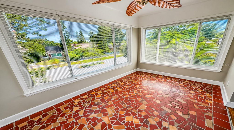 St Petersburg, Florida 33713, 4 Bedroom Bedrooms, ,2 Bathroombathrooms,Residential,For Sale,20Th,0,Mfrtb8531126