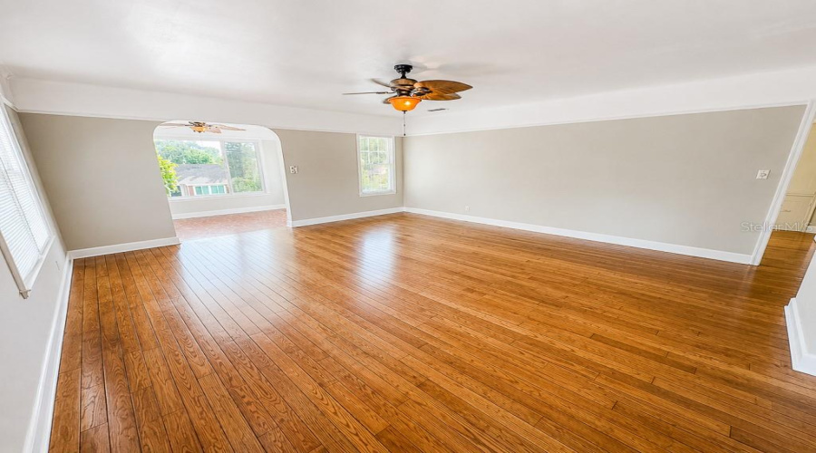 St Petersburg, Florida 33713, 4 Bedroom Bedrooms, ,2 Bathroombathrooms,Residential,For Sale,20Th,0,Mfrtb8531126