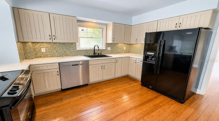 St Petersburg, Florida 33713, 4 Bedroom Bedrooms, ,2 Bathroombathrooms,Residential,For Sale,20Th,0,Mfrtb8531126