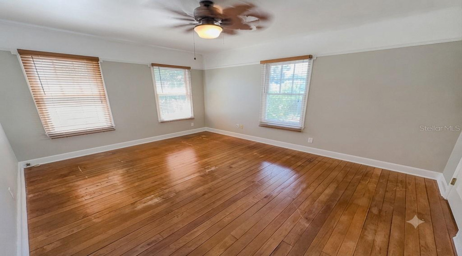 St Petersburg, Florida 33713, 4 Bedroom Bedrooms, ,2 Bathroombathrooms,Residential,For Sale,20Th,0,Mfrtb8531126
