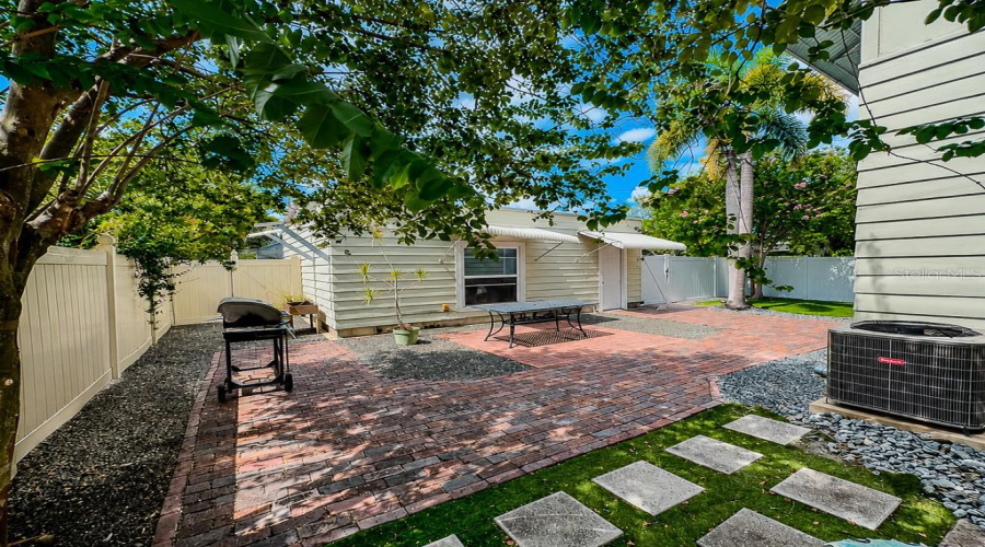 St Petersburg, Florida 33713, 4 Bedroom Bedrooms, ,2 Bathroombathrooms,Residential,For Sale,20Th,0,Mfrtb8531126
