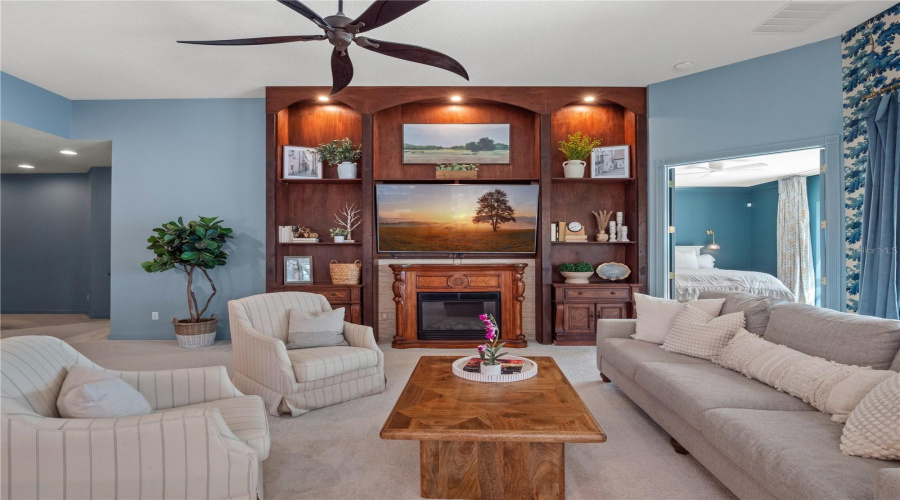 Orlando, Florida 32827, 3 Bedroom Bedrooms, ,2 Bathroombathrooms,Residential,For Sale,Zelkova,0,Mfro6413233