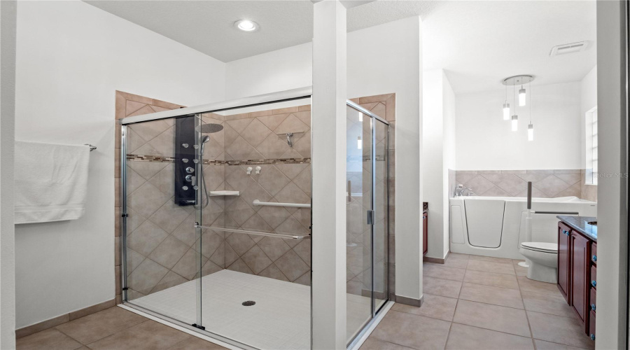 Orlando, Florida 32827, 3 Bedroom Bedrooms, ,2 Bathroombathrooms,Residential,For Sale,Zelkova,0,Mfro6413233