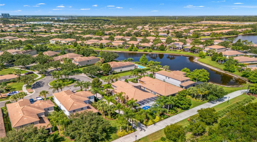 Orlando, Florida 32827, 3 Bedroom Bedrooms, ,2 Bathroombathrooms,Residential,For Sale,Zelkova,0,Mfro6413233