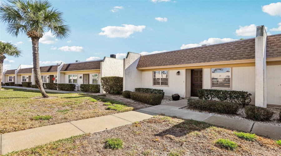 Port Richey, Florida 34668, 2 Bedroom Bedrooms, ,1 Bathroombathrooms,Residential,For Sale,Carriage Hill,0,Mfrtb8470588