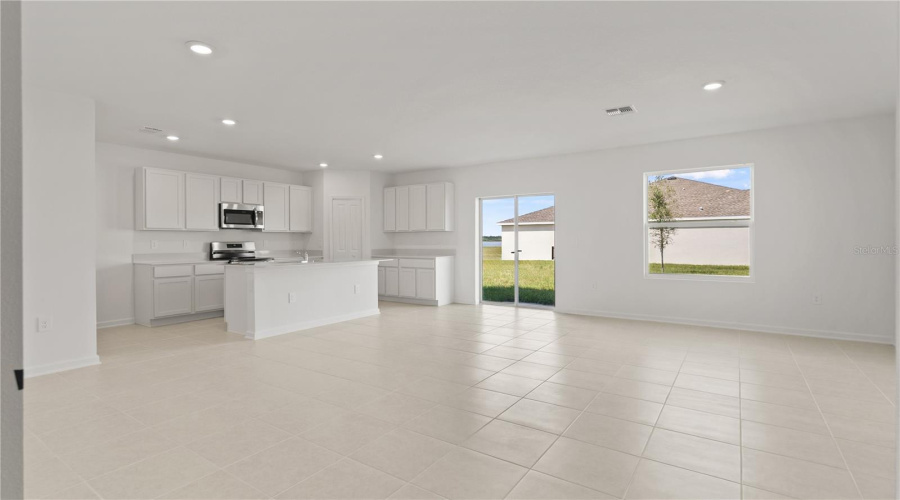 Winter Haven, Florida 33884, 5 Bedroom Bedrooms, ,2 Bathroombathrooms,Residential,For Sale,Botticella,0,Mfro6437016