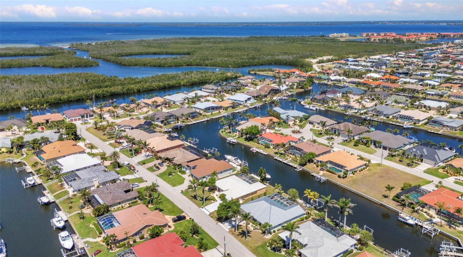 Punta Gorda, Florida 33950, 3 Bedroom Bedrooms, ,2 Bathroombathrooms,Residential,For Sale,Saint Thomas,0,Mfrc7530007