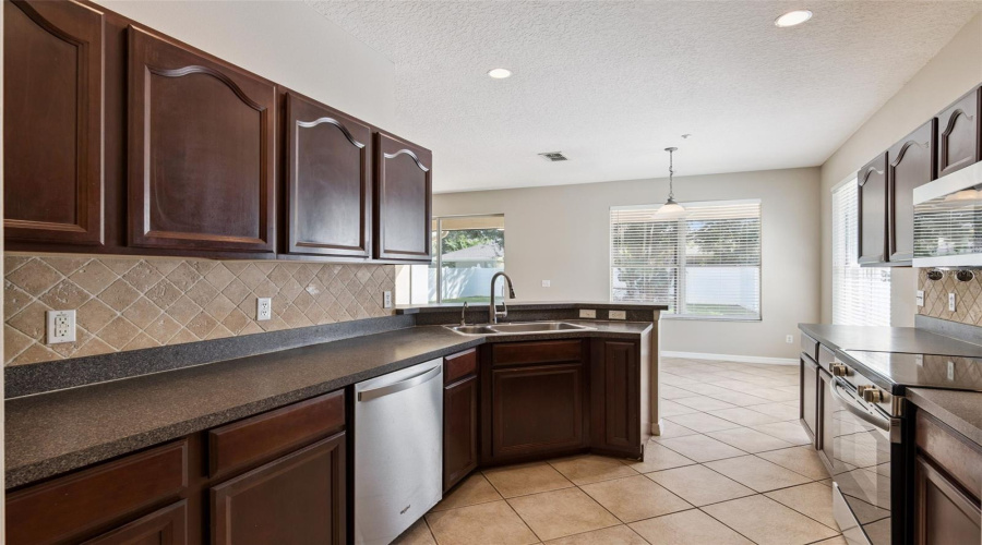 Orlando, Florida 32827, 3 Bedroom Bedrooms, ,2 Bathroombathrooms,Residential,For Sale,Cypress Vine,0,Mfrs5156355