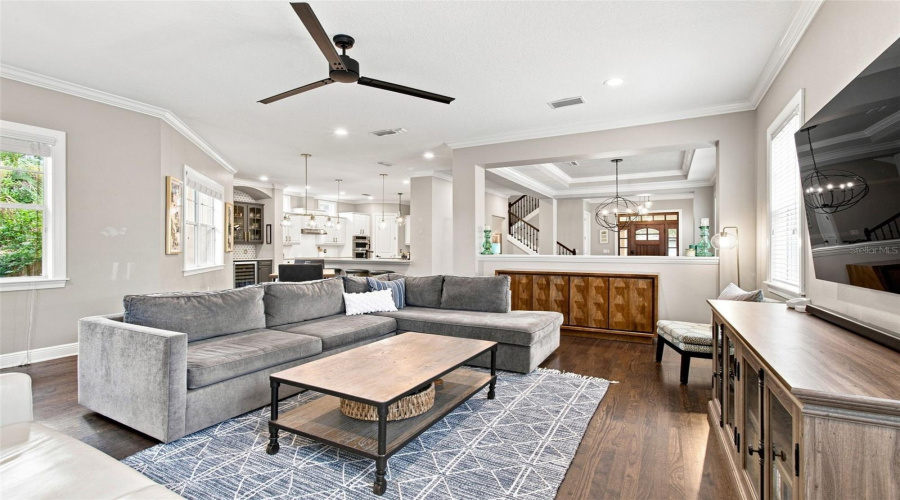 Tampa, Florida 33611, 4 Bedroom Bedrooms, ,2 Bathroombathrooms,Residential,For Sale,4Th,0,Mfrtb8541735