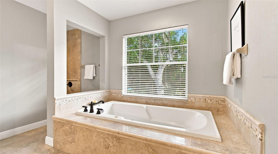 Tampa, Florida 33611, 4 Bedroom Bedrooms, ,2 Bathroombathrooms,Residential,For Sale,4Th,0,Mfrtb8541735