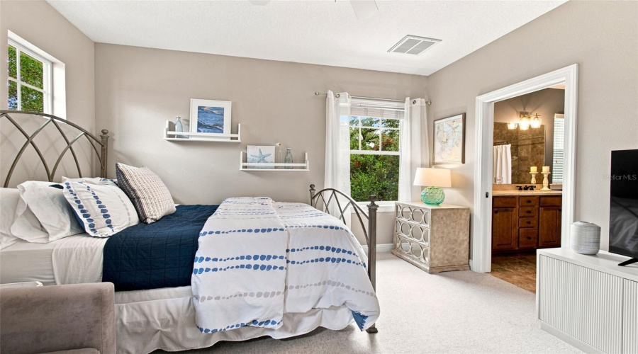 Tampa, Florida 33611, 4 Bedroom Bedrooms, ,2 Bathroombathrooms,Residential,For Sale,4Th,0,Mfrtb8541735