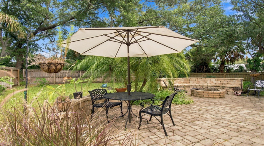 Tampa, Florida 33611, 4 Bedroom Bedrooms, ,2 Bathroombathrooms,Residential,For Sale,4Th,0,Mfrtb8541735