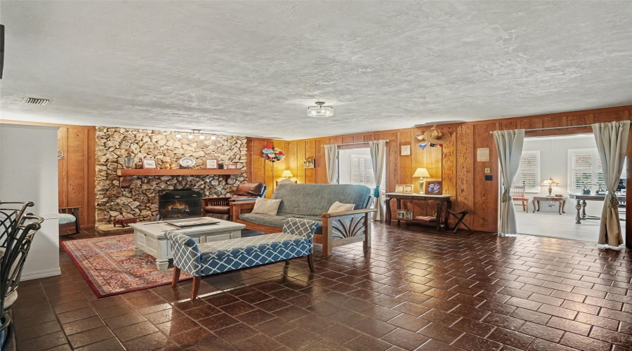 Living Room - Bonus Room