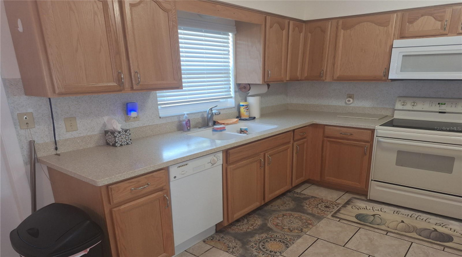 Pinellas Park, Florida 33781, 2 Bedroom Bedrooms, ,2 Bathroombathrooms,Residential,For Sale,Austin,0,Mfrtb8542868