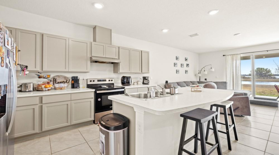 St Cloud, Florida 34771, 3 Bedroom Bedrooms, ,2 Bathroombathrooms,Residential,For Sale,Tay Wes,0,Mfro6382173