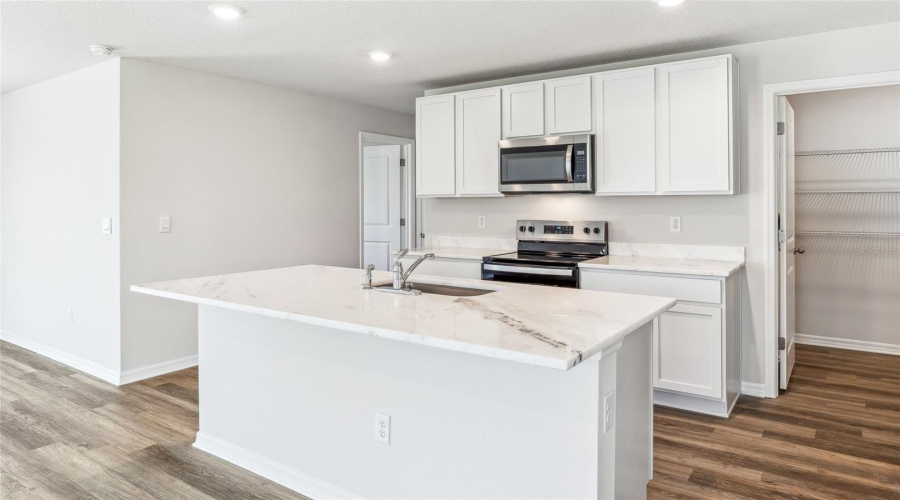 Parrish, Florida 34219, 5 Bedroom Bedrooms, ,3 Bathroombathrooms,Residential,For Sale,Hidden Banks,0,Mfra4676272