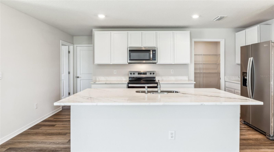 Parrish, Florida 34219, 5 Bedroom Bedrooms, ,3 Bathroombathrooms,Residential,For Sale,Hidden Banks,0,Mfra4676272