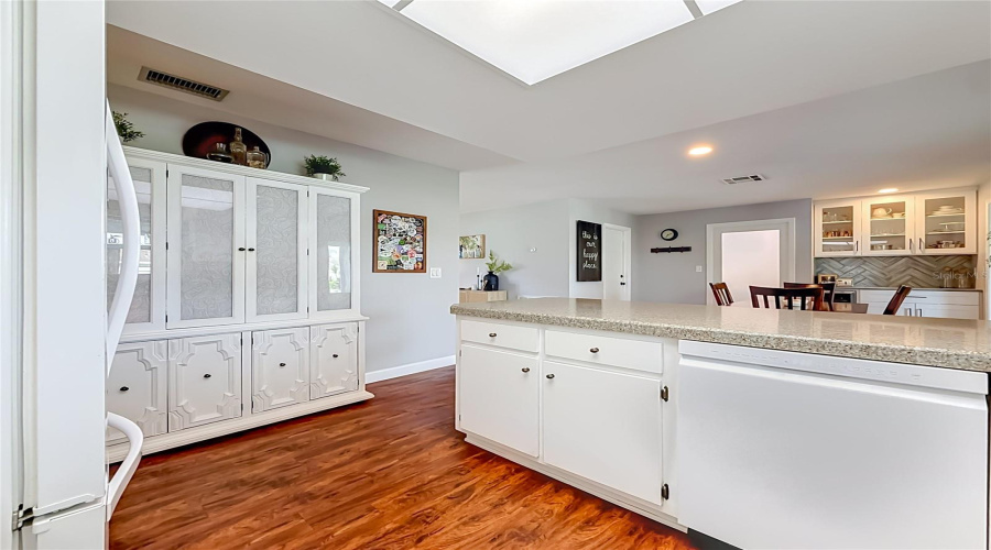 Largo, Florida 33778, 3 Bedroom Bedrooms, ,2 Bathroombathrooms,Residential,For Sale,116Th,0,Mfrtb8542586