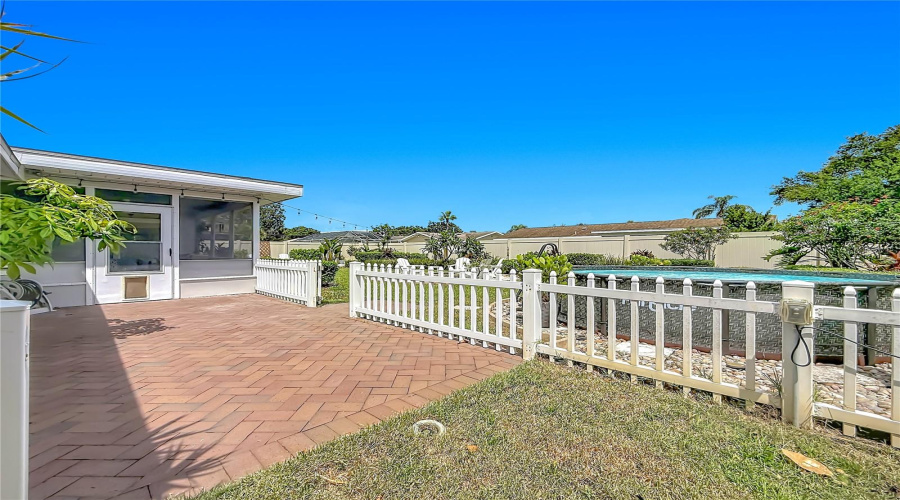 Largo, Florida 33778, 3 Bedroom Bedrooms, ,2 Bathroombathrooms,Residential,For Sale,116Th,0,Mfrtb8542586
