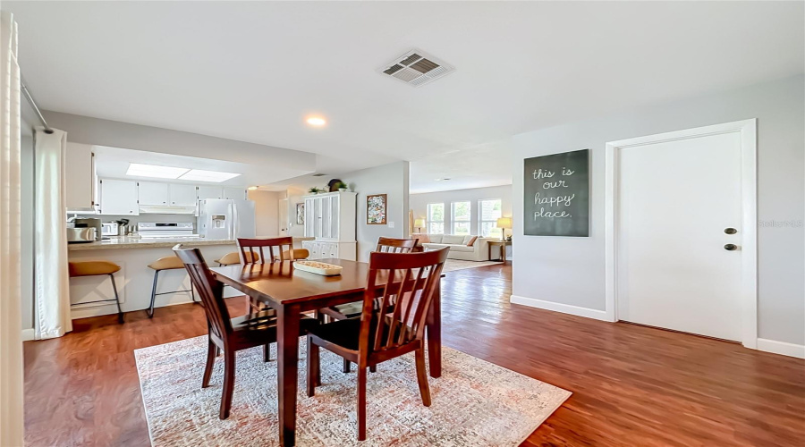 Largo, Florida 33778, 3 Bedroom Bedrooms, ,2 Bathroombathrooms,Residential,For Sale,116Th,0,Mfrtb8542586