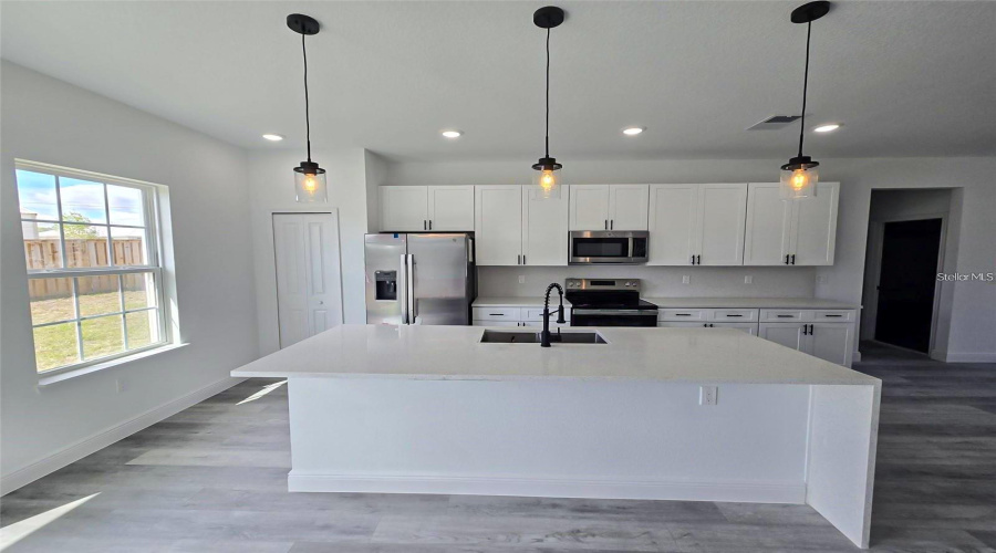 Ocala, Florida 34473, 4 Bedroom Bedrooms, ,2 Bathroombathrooms,Residential,For Sale,52Nd,0,Mfro6389347