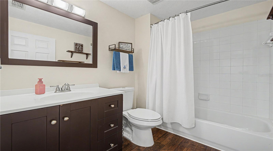Lutz, Florida 33559, 3 Bedroom Bedrooms, ,2 Bathroombathrooms,Residential,For Sale,Mistwood,0,Mfrtb8528543
