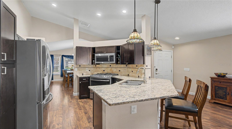 Lutz, Florida 33559, 3 Bedroom Bedrooms, ,2 Bathroombathrooms,Residential,For Sale,Mistwood,0,Mfrtb8528543