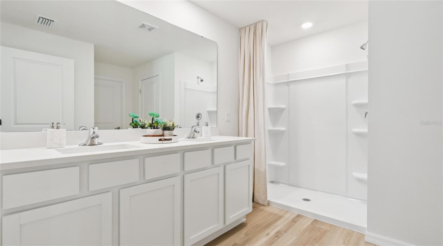 Ocala, Florida 34473, 4 Bedroom Bedrooms, ,2 Bathroombathrooms,Residential,For Sale,134Th,0,Mfrom731177