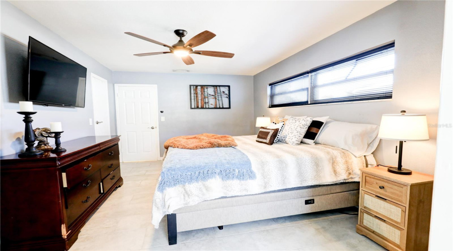 Pinellas Park, Florida 33781, 2 Bedroom Bedrooms, ,2 Bathroombathrooms,Residential,For Sale,71St,0,Mfrtb8502921