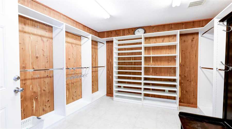 Pinellas Park, Florida 33781, 2 Bedroom Bedrooms, ,2 Bathroombathrooms,Residential,For Sale,71St,0,Mfrtb8502921