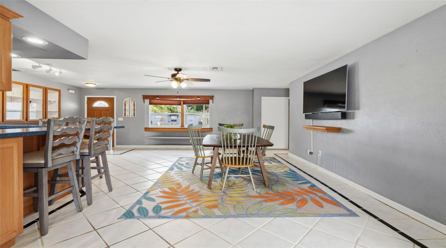 Pinellas Park, Florida 33781, 2 Bedroom Bedrooms, ,2 Bathroombathrooms,Residential,For Sale,71St,0,Mfrtb8502921
